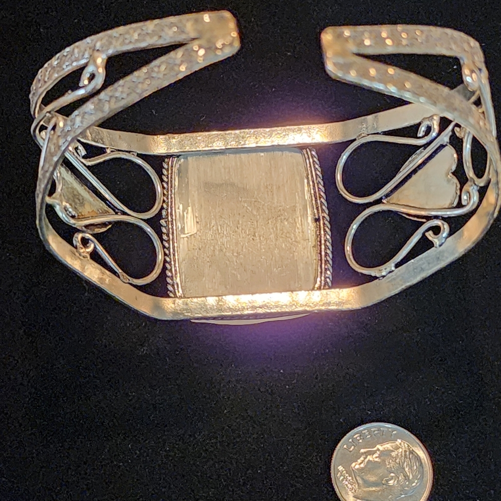 Scolocite Cuff - Picture 3 of 5
